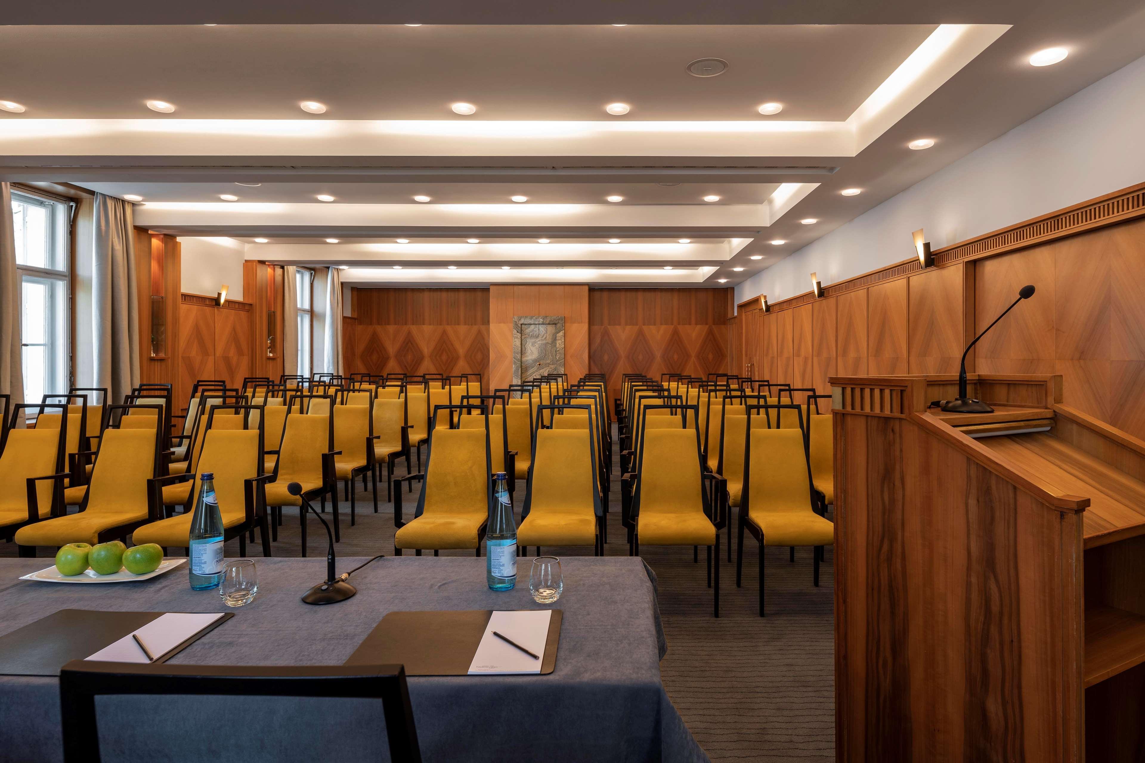 Parkhotel Laurin Hotel 4*