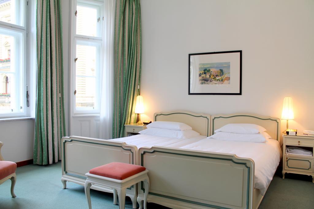 Parkhotel Laurin Hotel